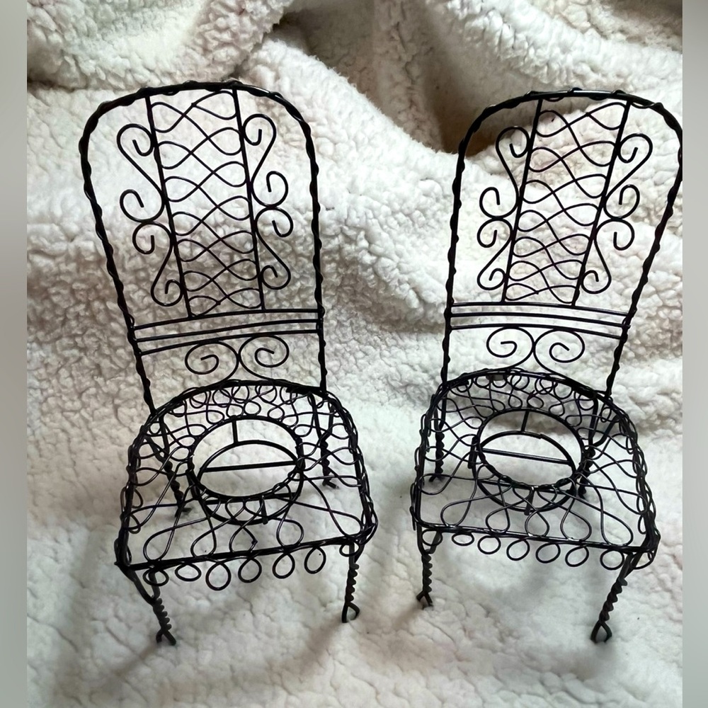 New -Set Of 2 Metal Candle Holders